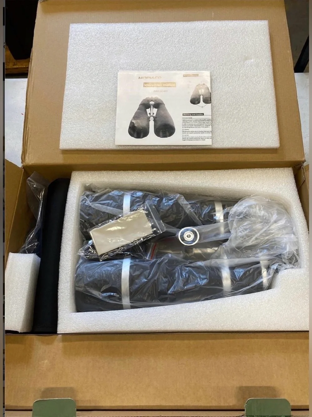 High-Powered 30–260x80 Zoom Binoculars — Green